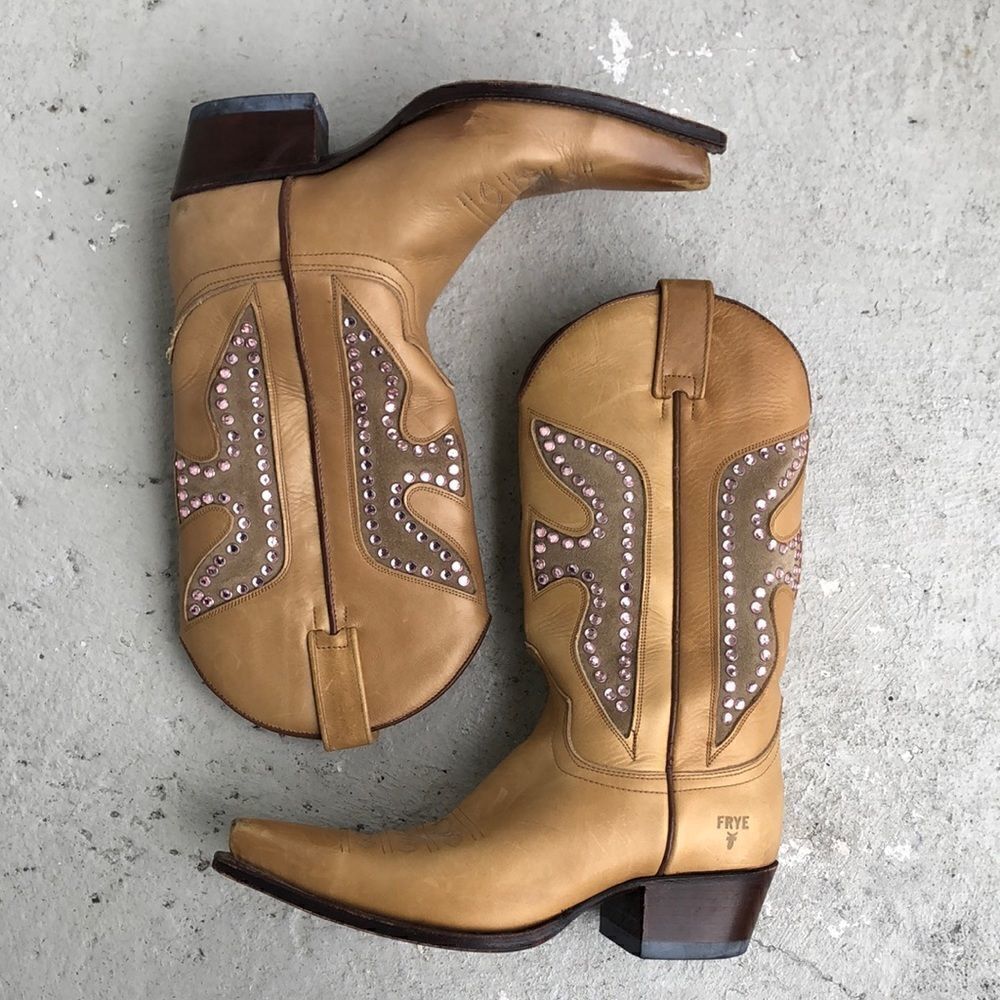 Frye daisy dukes  